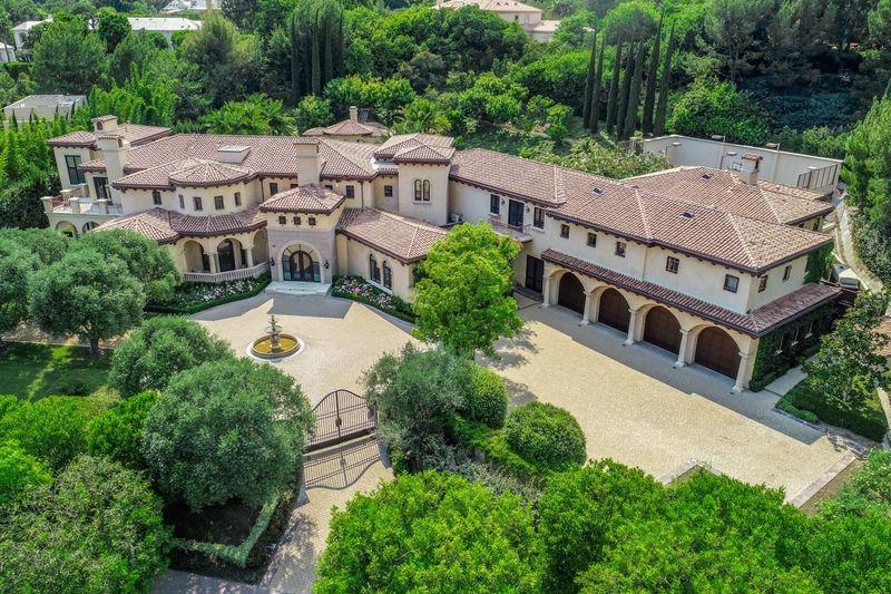 Former Barry Bonds estate purchased by Sofia Vergara, Joe Manganiello