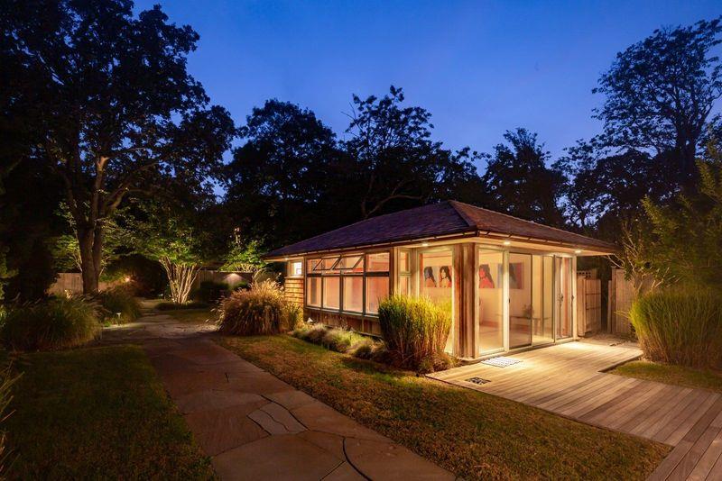 Kim Cattrall’s $3.25 million East Hampton home