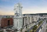 Carlos Zapata unveils a tower in Quito