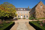 2.5% U.K. Homes Are Now Worth £1 Million at least