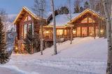 Chalet Chic: Dream Homes for Ski Getaways