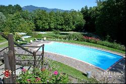 Tuscany - FARMHOUSE WITH POOL FOR SALE IN LUNIGIANA, TUSCANY