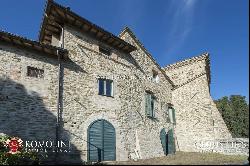 Umbria - CASTLE WITH OLIVE GROVE FOR SALE, UMBRIA