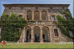 Tuscany - ESTATE WITH MANOR VILLA AND VINEYARDS FOR SALE IN SIENA