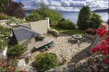 IMPRESSIVE AND ENCHANTING PROPERTY IN BARILOCHE