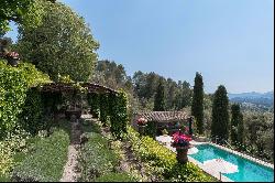 Superb and authentic Bastide near Mougins