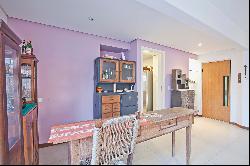 Spacious Penthouse with a Great Leisure Area