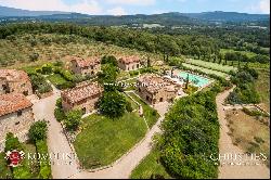 Chianti - 80 HA ESTATE WITH WINE RESORT AND VINEYARD FOR SALE IN TUSCANY