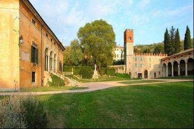 Verona "Villa Veneta" 2500 sqm