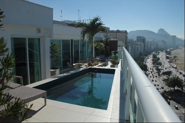 Refurbished decorated penthouse in Rio de Janeiro