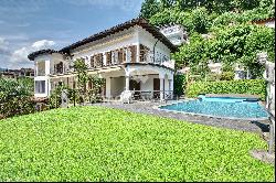 Prestigious villa for sale in Carabietta with pool & Lake Lugano view