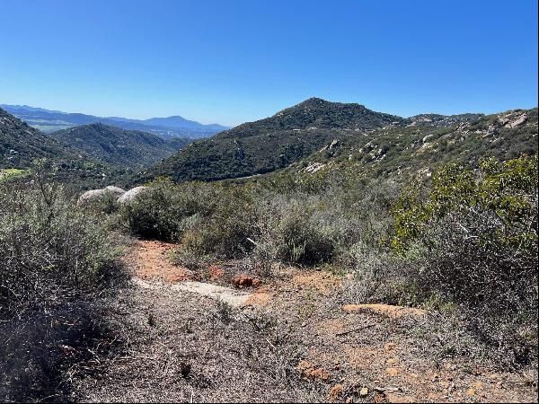 Experience the Beauty & Views of Wildcat Canyon