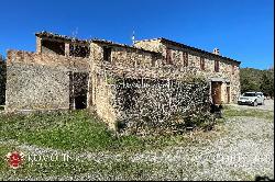 Tuscany - WINERY FOR SALE IN MONTALCINO, 3 HECTARES OF BRUNELLO VINEYARDS