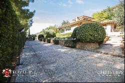 Umbria - MODERN VILLA WITH OLIVE GROVE FOR SALE IN ASSISI