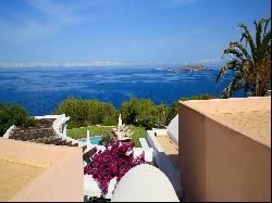 Sensational front line villa with sea access in Cala Moli - Ibiza