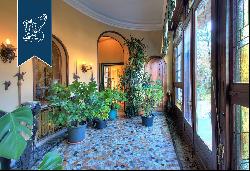 Luxury villa with a wonderful view of Lake Maggiore for sale