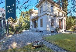 Luxury villa with a wonderful view of Lake Maggiore for sale