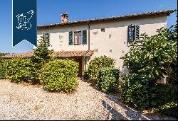 Luxury hotel for sale in the province of Siena