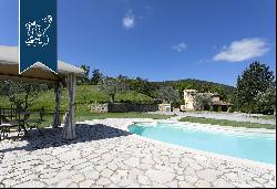 Luxurious country villa with swimming pool for sale in the province of Grosseto