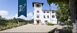 Luxury villas for sale in Florence