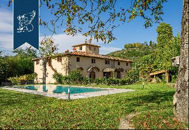 Stunning villa surrounded by nature for sale in Florence's countryside