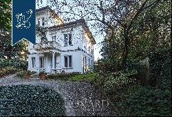 Luxury villa close to Milan for sale