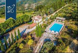 Typical agritourism resort for sale in Tuscany