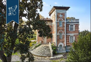 Finely-renovated luxury property for sale in Emilia Romagna