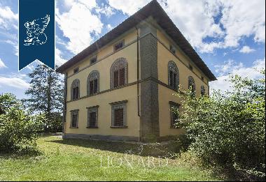 Prestigious complex for sale in Tuscany