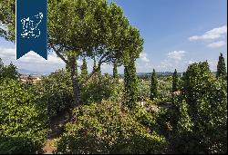 Luxury villa for sale in Tuscany