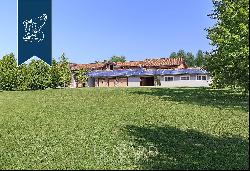 Prestigious villa for sale in Novara's area