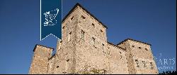Castle for sale in Massa Carrara, Tuscany