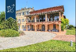Prestigious villa with a luxury accommodation business in the province of Alessandria