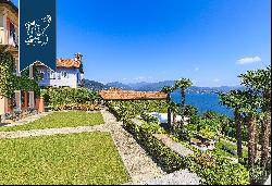 Finely-renovated old luxury estate in a panoramic position on Piedmont's shore of Lake Mag