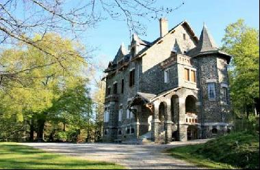 Exceptional chateau, built around 1900, 9 bedrooms, 5 baths, idyllic wooded park, pastures