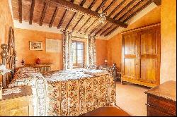Ref. 6497 Panoramic and exclusive farmhouse with land in Pienza