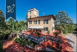 Prestigious villa with a tower for sale in Lucca