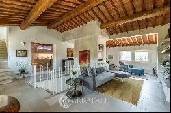 Ref. 7317 Fantastic apartment in tower overlooking Florence