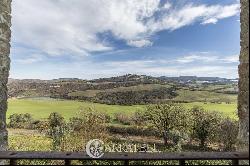 Ref. 8031 Farm with hunting reserve in Siena
