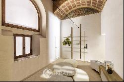 Ref. 3589 Fantastic apartment with garden in tower - Florence