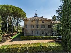 Ref. 6322 Wonderful castle with vinery and period residence near Siena