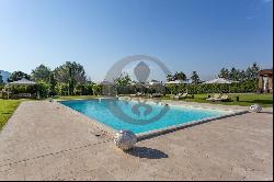 Ref. 4719  Villa with park and swimming pool on the hills near Florence