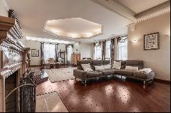Luxury mansion of 400 sq.m. in Borki