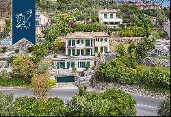 Wonderful property for sale with a view of the Ligurian Sea