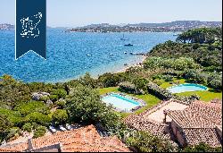 Refined estate with panoramic pool in front of the Maddalena Archipelago