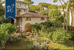 Sea-facing luxury estate for sale in the province of Livorno