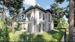 Exclusive classical French Riviera style house, facing the sea
