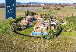 Luxury complex for sale in Umbria's countryside