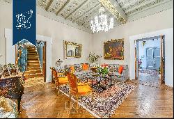 Luxury penthouse for sale in the centre of Rome, a stone's throw from the Vatican and Cast