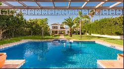 Villa for sale in Málaga, Marbella, Guadalmina Baja, Marbella 29670